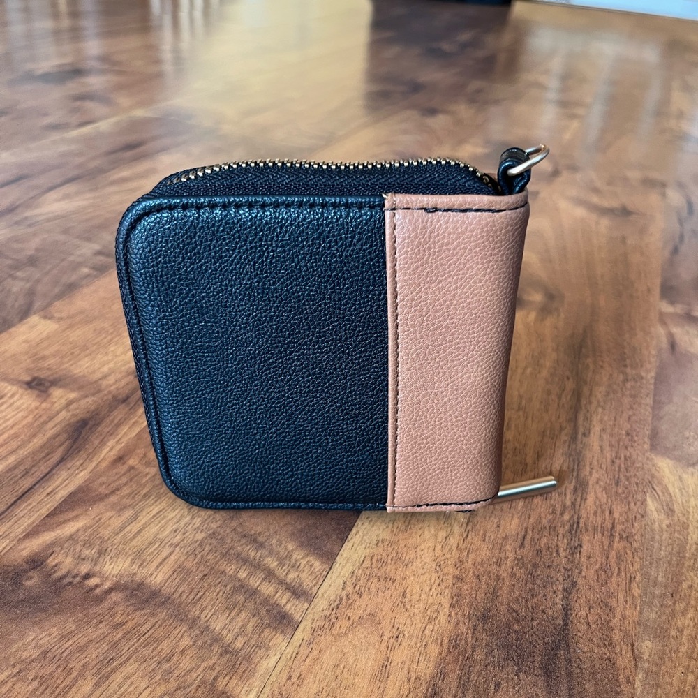 Thirty-One Black and Tan Wallet